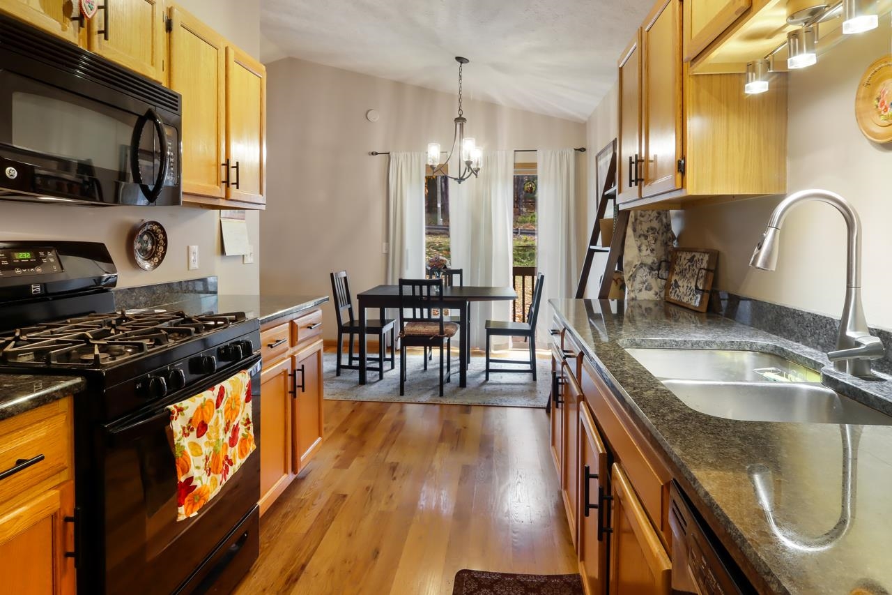 3435 Holiday Road Traverse City, MI 49686 - Photo 10 of 29 Gallery Image 10