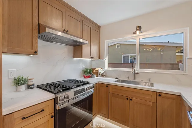 $1,150,000 | 2360 Fanwood Avenue, Long Beach, CA 90815