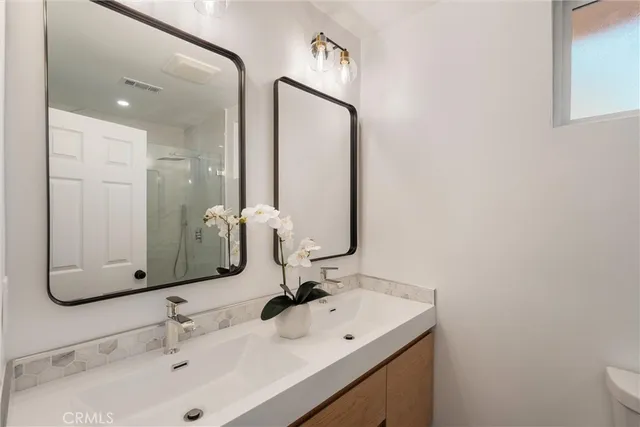 $1,150,000 | 2360 Fanwood Avenue, Long Beach, CA 90815