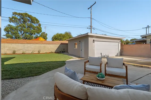 $1,150,000 | 2360 Fanwood Avenue, Long Beach, CA 90815