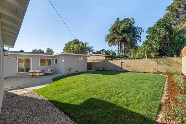 $1,150,000 | 2360 Fanwood Avenue, Long Beach, CA 90815