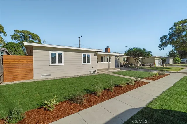 $1,150,000 | 2360 Fanwood Avenue, Long Beach, CA 90815