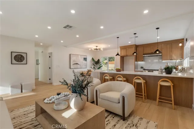 $1,150,000 | 2360 Fanwood Avenue, Long Beach, CA 90815