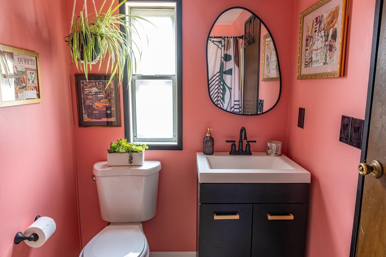 59823 Cheyenne Road Bend, OR 97702 - Photo 20 of 29 Cheyenne Full Bathroom