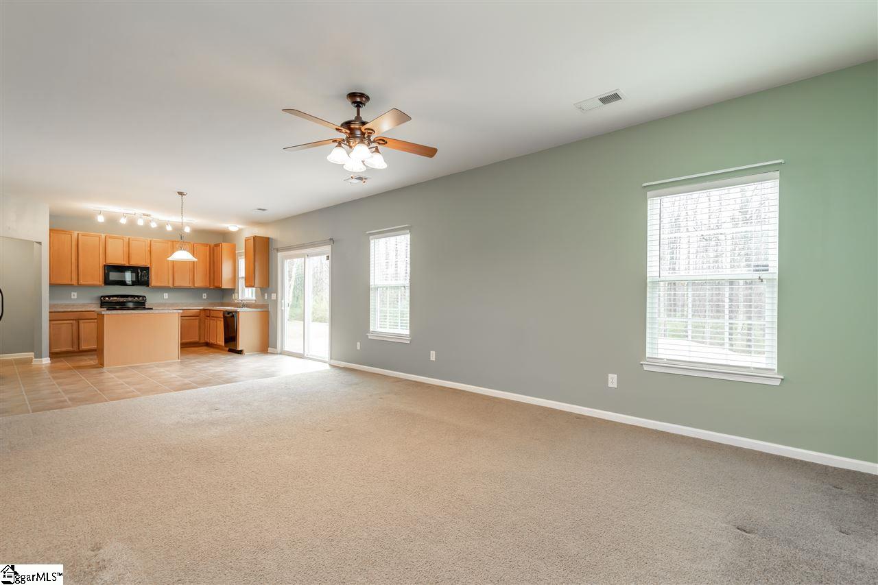 210 Bridgeport Road Boiling Springs, SC 29316 - Photo 6 of 36 Gallery Image 6