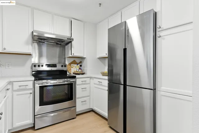 $568,000 | 555 10th Street, Unit 201, Oakland, CA 94607