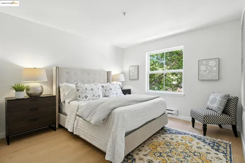 $568,000 | 555 10th Street, Unit 201, Oakland, CA 94607