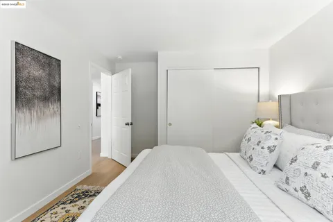 $568,000 | 555 10th Street, Unit 201, Oakland, CA 94607