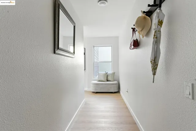 $568,000 | 555 10th Street, Unit 201, Oakland, CA 94607