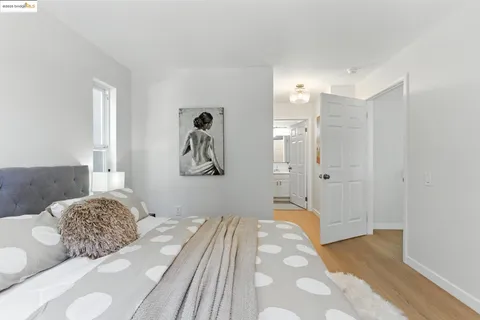 $568,000 | 555 10th Street, Unit 201, Oakland, CA 94607