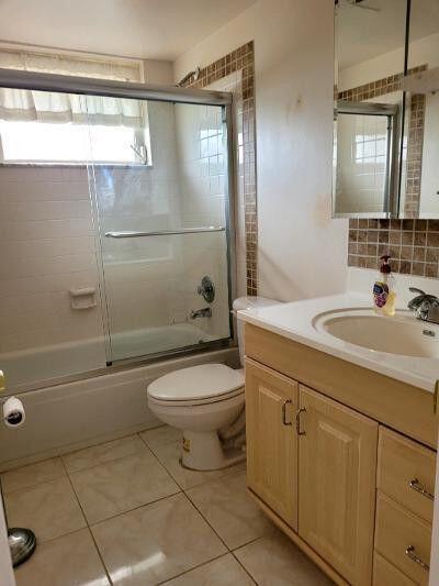 1100 East Indiantown Road, Unit 314 Jupiter, FL 33477 - Photo 6 of 8 Guest Bath