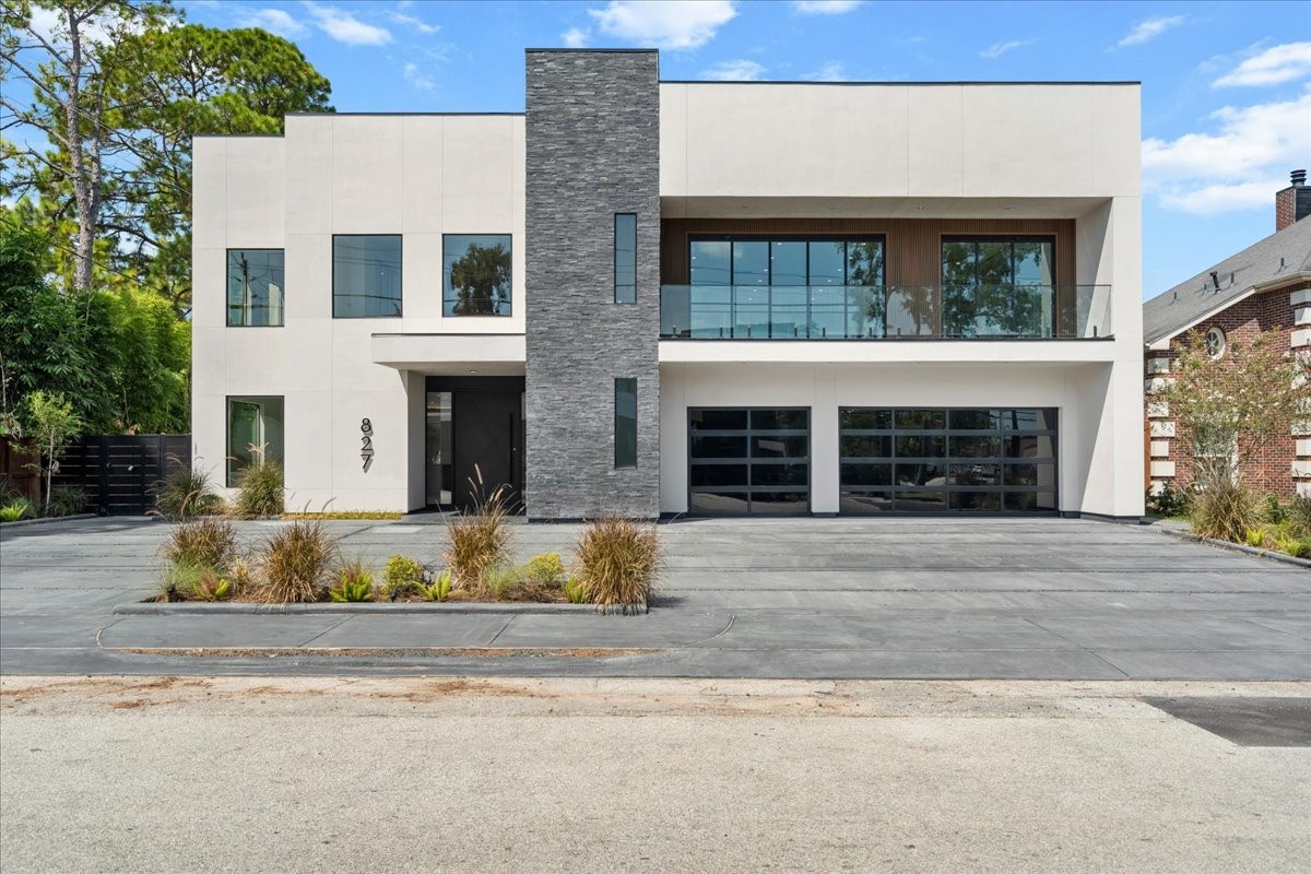 827 Bunker Hill Road Houston, TX 77024 - Photo 2 of 49 Gallery Image 2