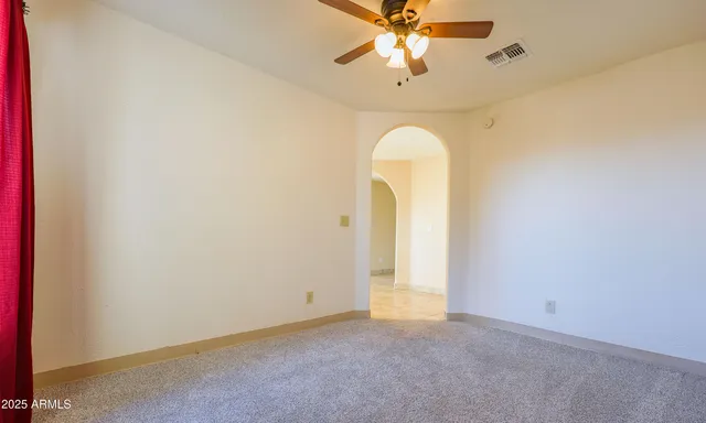 $450,000 | 211 West Camino De Mesa, Huachuca City, AZ 85616