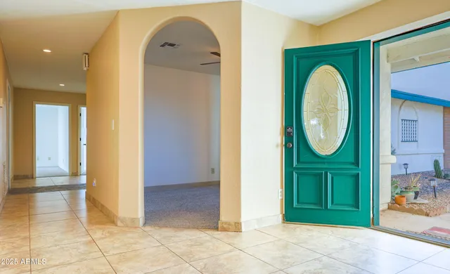 $450,000 | 211 West Camino De Mesa, Huachuca City, AZ 85616