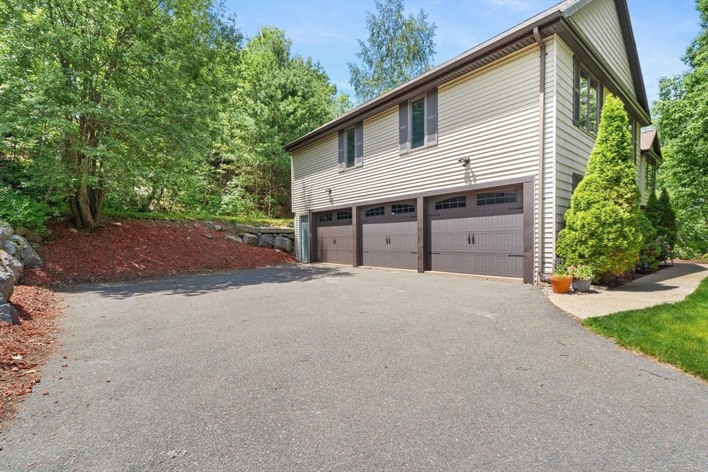25 Dexter Road Melrose, MA 02176 - Photo 39 of 42