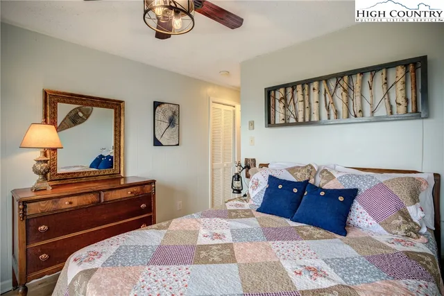 $272,900 | 367 Skyleaf Drive, Unit D8, Sugar Mountain, NC 28604