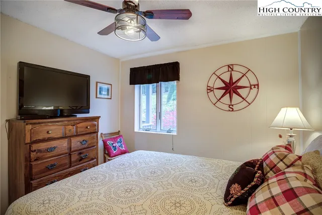 $272,900 | 367 Skyleaf Drive, Unit D8, Sugar Mountain, NC 28604