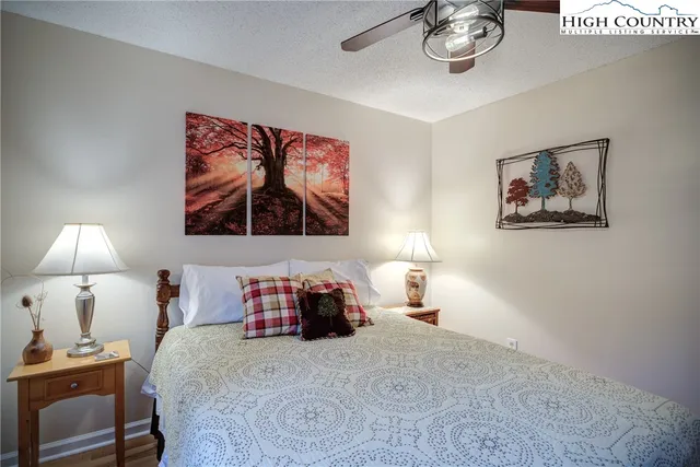 $272,900 | 367 Skyleaf Drive, Unit D8, Sugar Mountain, NC 28604