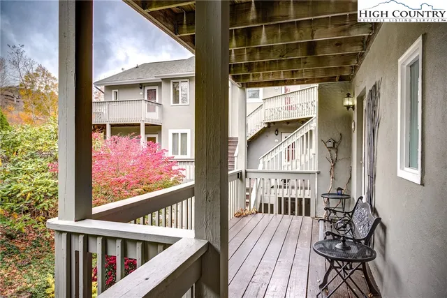 $272,900 | 367 Skyleaf Drive, Unit D8, Sugar Mountain, NC 28604