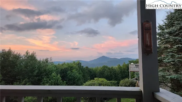 $272,900 | 367 Skyleaf Drive, Unit D8, Sugar Mountain, NC 28604