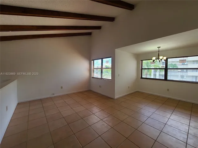 $2,350 | 10282 Northwest 9th St Circle, Unit 205, Miami, FL 33172