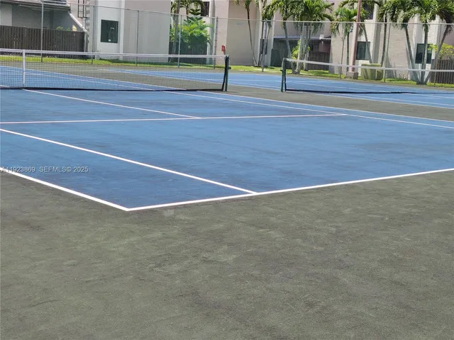 $2,350 | 10282 Northwest 9th St Circle, Unit 205, Miami, FL 33172