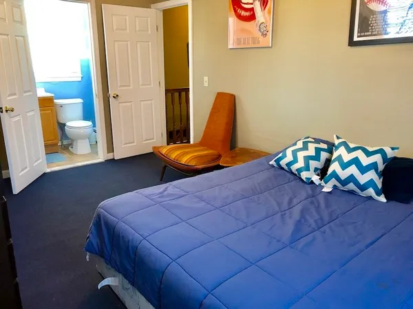 $2,600 | 99 Spring Street, Unit T1, Newport, RI 02840