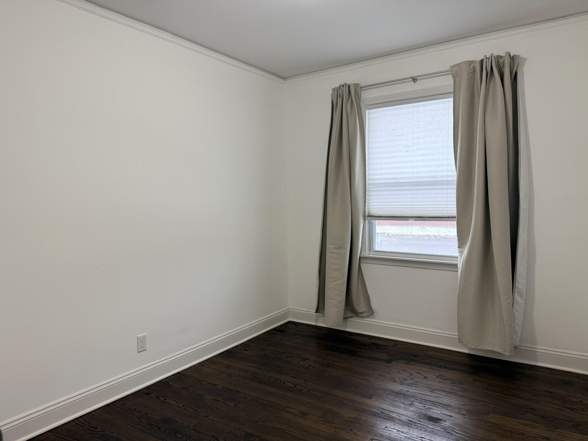 541 East Bennett Avenue Ferndale, MI 48220 - Photo 9 of 18 IMG_4351