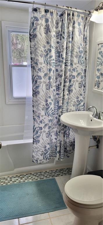4011 Fisher Road Gibsonia, PA 15044 - Photo 9 of 17 Main level bathroom