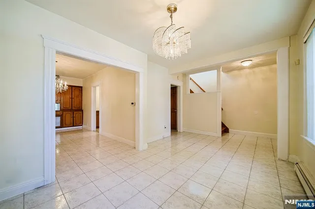 $1,280,000 | 1585 Bergen Boulevard, Leonia, NJ 07605