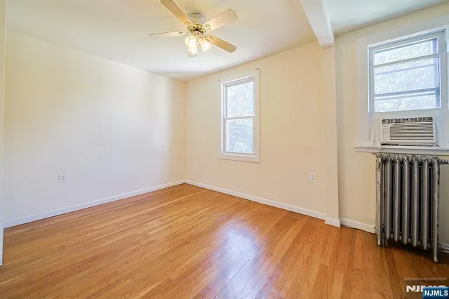 $1,280,000 | 1585 Bergen Boulevard, Leonia, NJ 07605