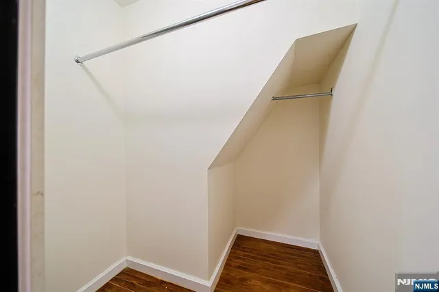 $1,280,000 | 1585 Bergen Boulevard, Leonia, NJ 07605