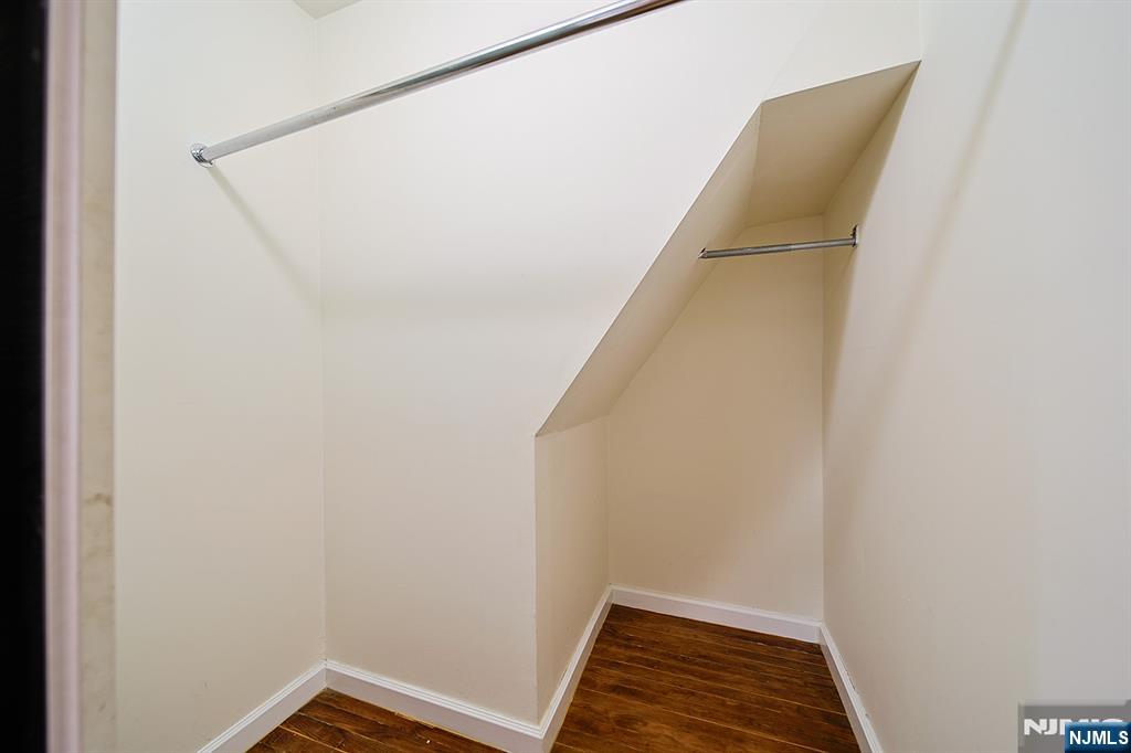 1585 Bergen Boulevard Leonia, NJ 07605 - Photo 42 of 50