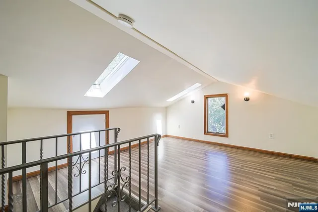 $1,280,000 | 1585 Bergen Boulevard, Leonia, NJ 07605