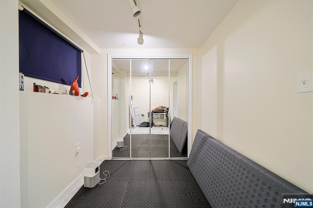 1585 Bergen Boulevard Leonia, NJ 07605 - Photo 50 of 50 a view of a hallway with workspace