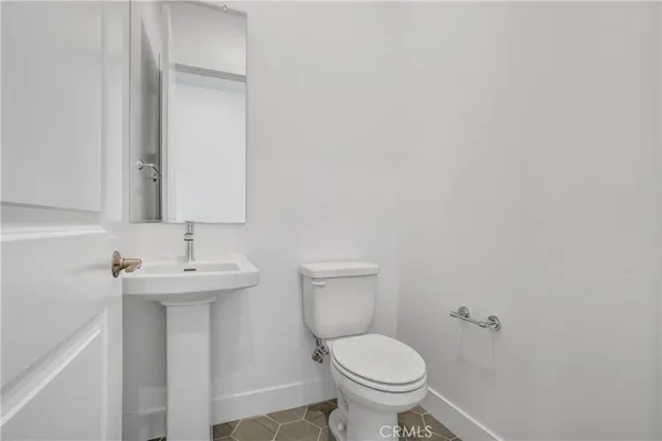 $6,500 | 102 Pansy, Irvine, CA 92618