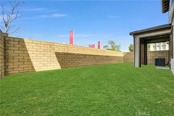 $6,500 | 102 Pansy, Irvine, CA 92618