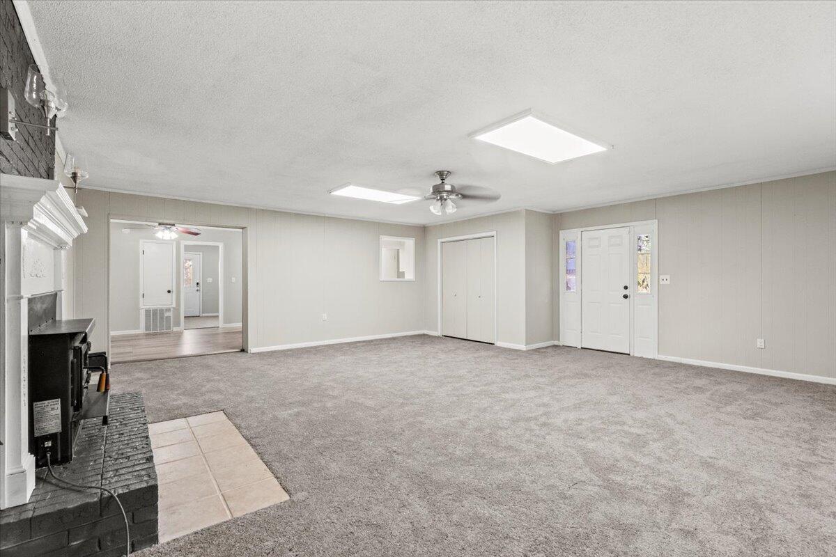 3331 Hillis Road Augusta, GA 30906 - Photo 13 of 28 14-Living Room