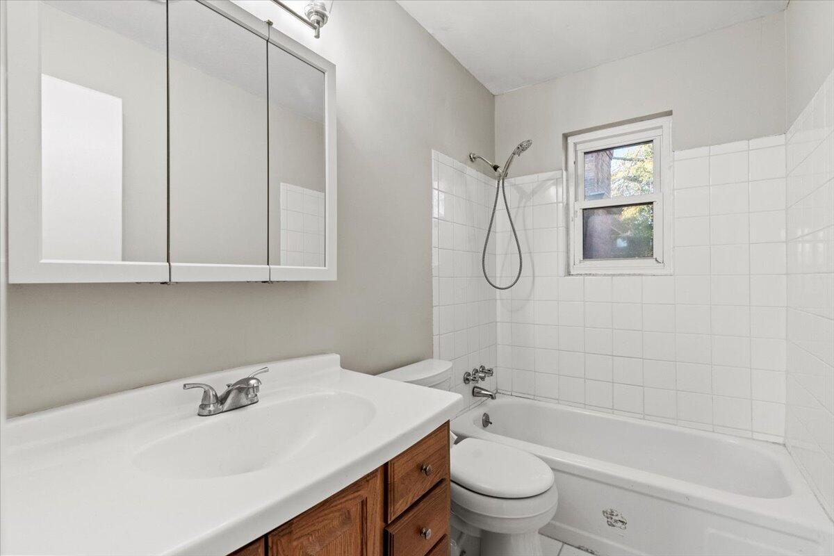 3331 Hillis Road Augusta, GA 30906 - Photo 24 of 28 25-Bathroom 2