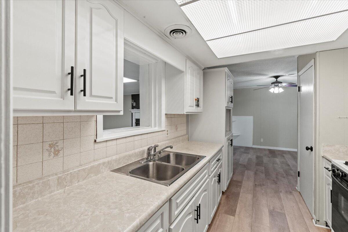 3331 Hillis Road Augusta, GA 30906 - Photo 10 of 28 11-Kitchen