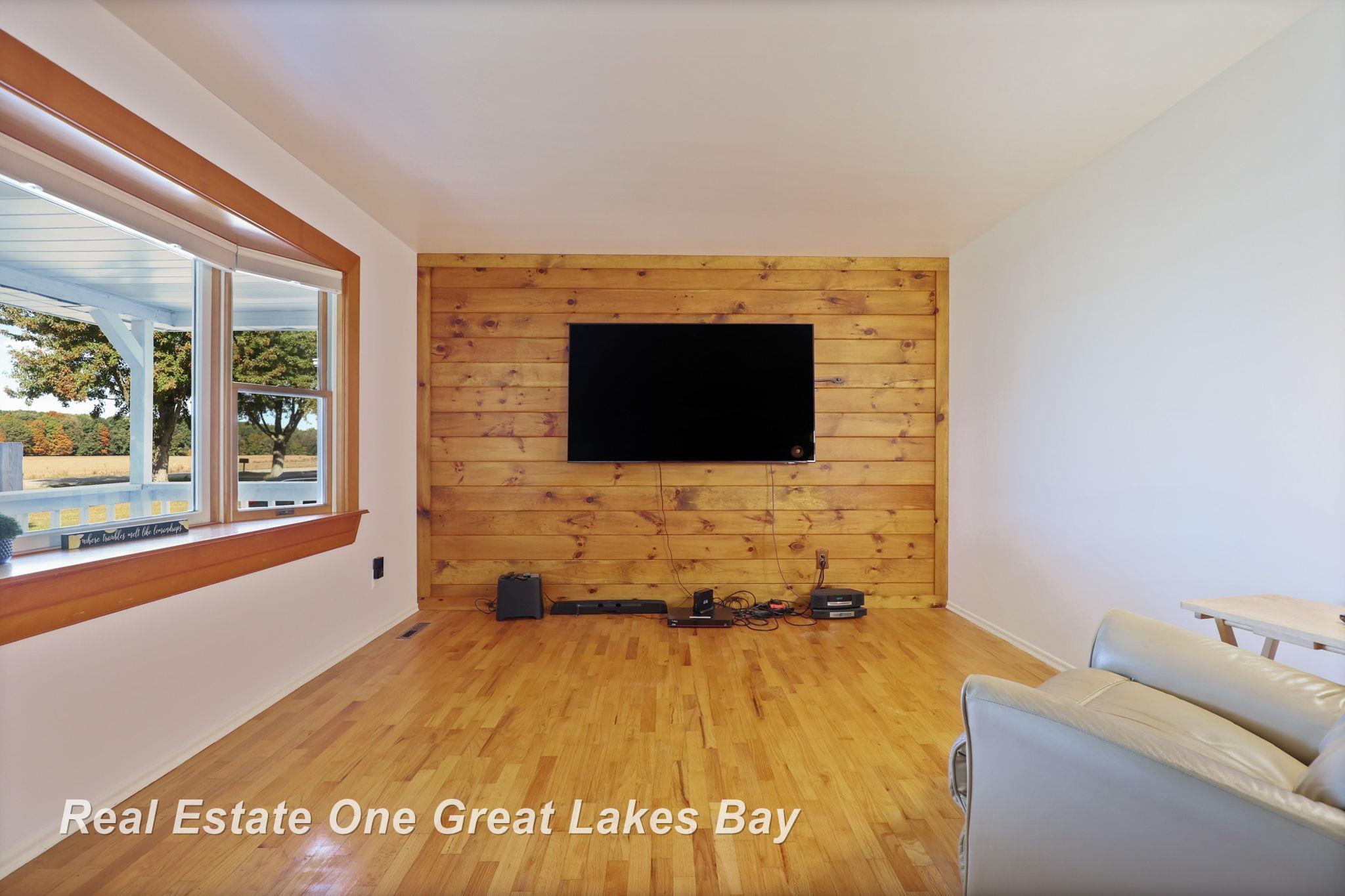 9397 Vassar Road Millington, MI 48746 - Photo 9 of 51