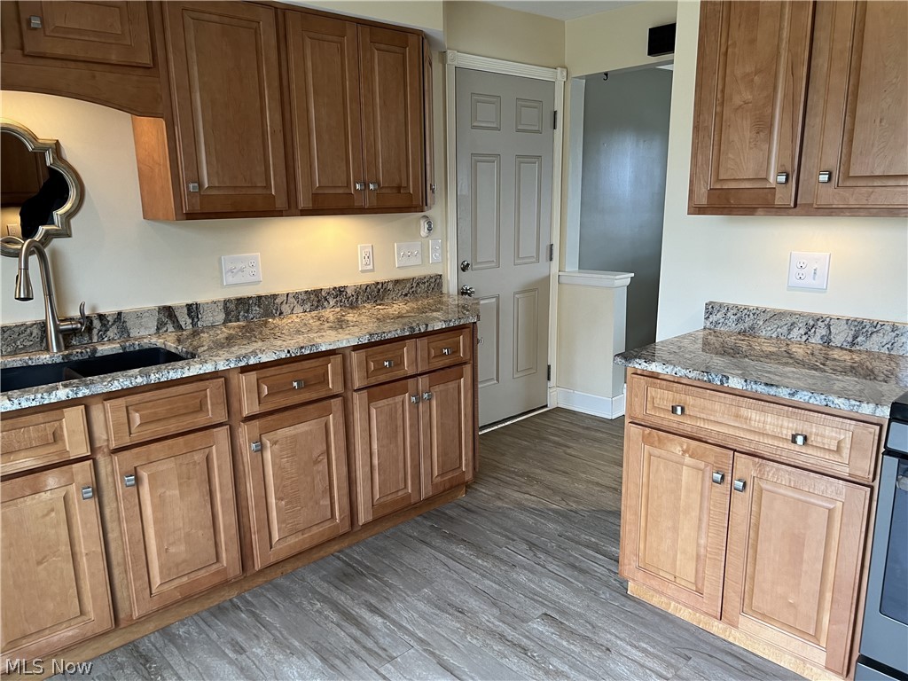 8809 Priem Road Strongsville, OH 44149 - Photo 4 of 25