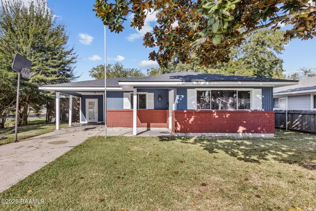 $110,000 | 611 Victory Drive, New Iberia, LA 70563