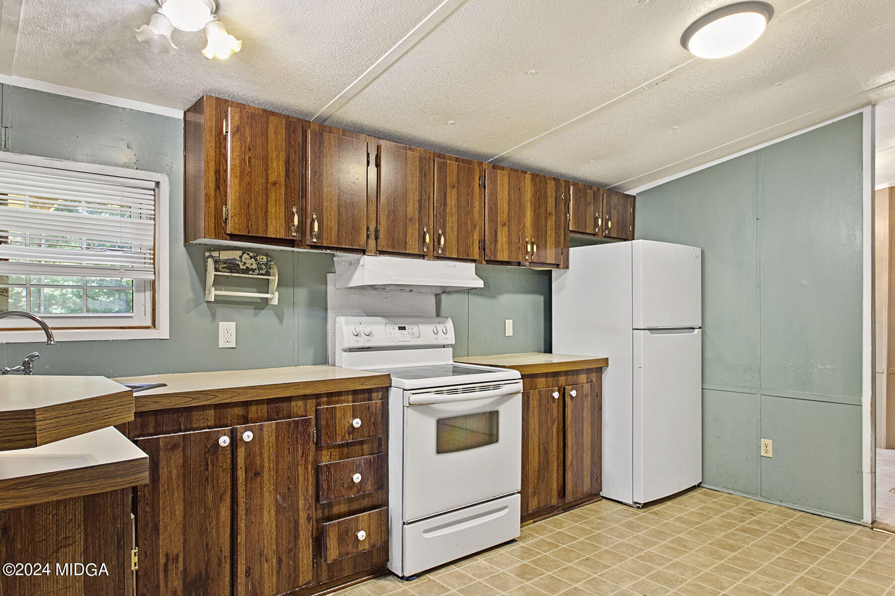 220 Baker Road Macon, GA 31211 - Photo 14 of 23 15