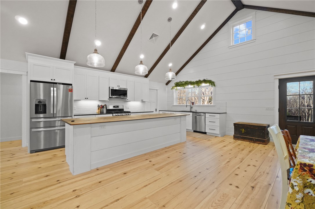23 Burgess Road Foster, RI 02825 - Photo 12 of 33
