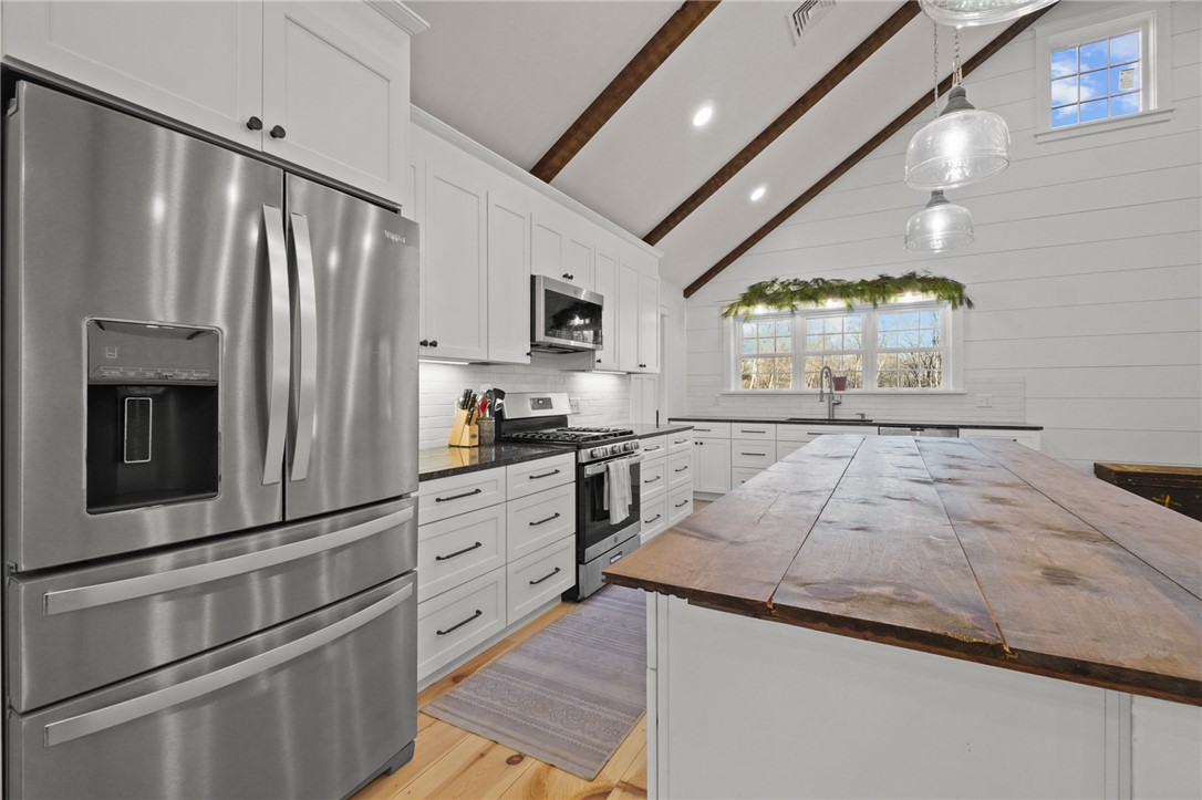 23 Burgess Road Foster, RI 02825 - Photo 14 of 33