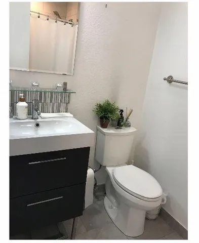 $1,750 | 10141 West Sunrise Boulevard, Unit 304, Plantation, FL 33322
