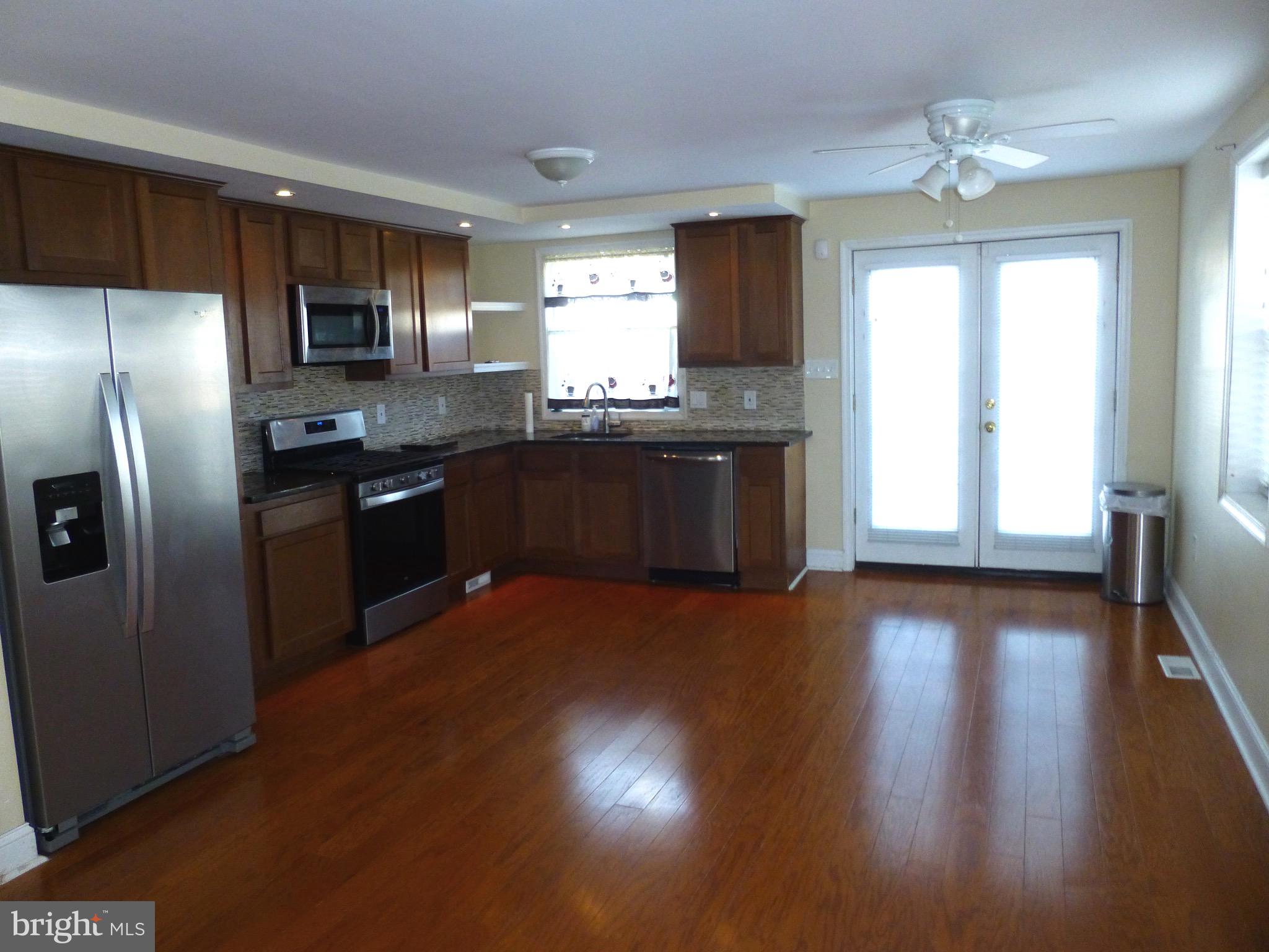 580 Michell Street Ridley Park, PA 19078 - Photo 8 of 27 Kitchen and dining area