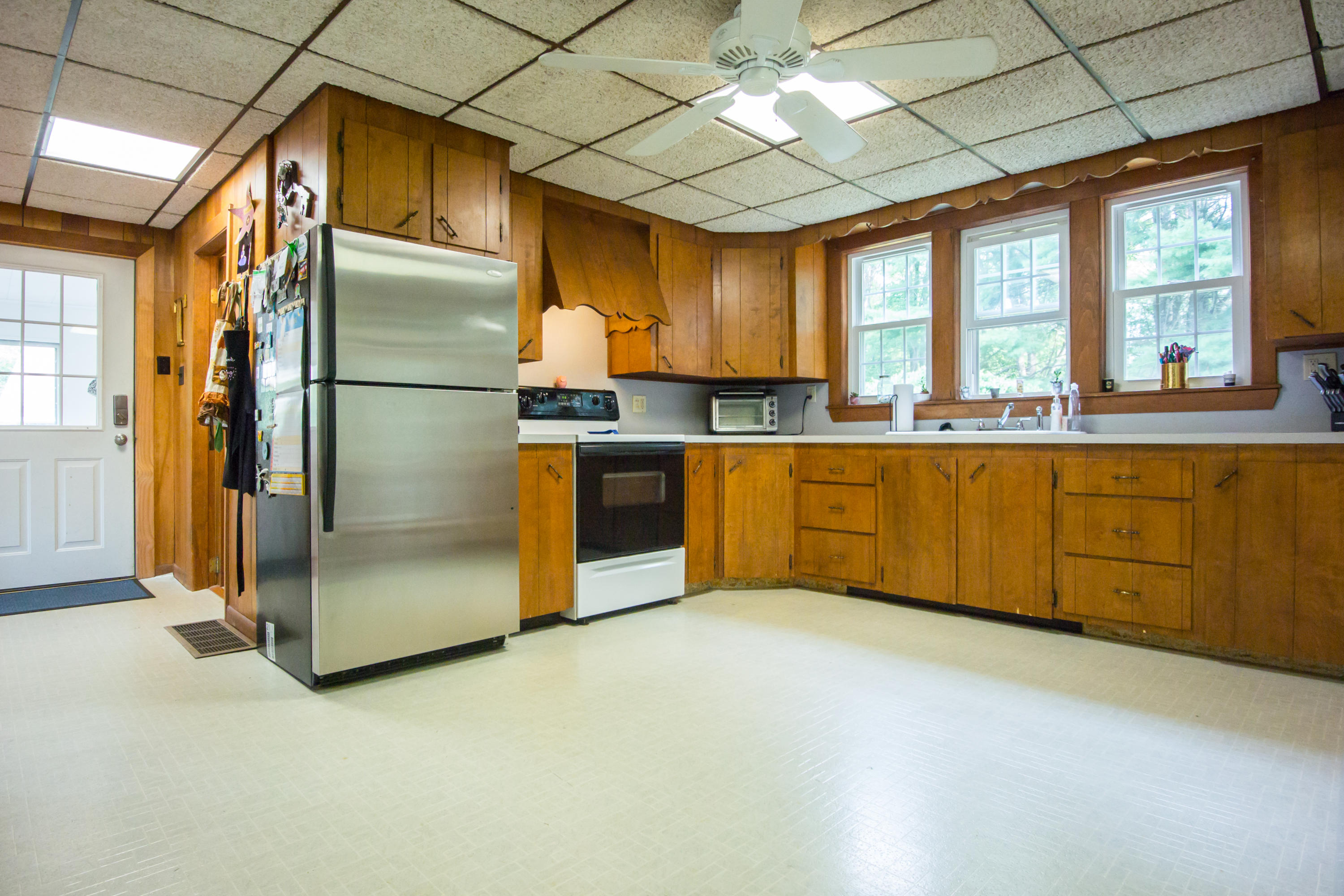 422 Ferry Road Saco, ME 04072 - Photo 12 of 47 12