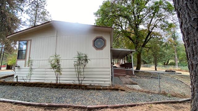 1740 Summit Loop Grants Pass, OR 97527 - Photo 37 of 39 RIGHT END VIEW